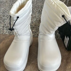 Quilted White Women's Winter Rain Boots with Drawcord